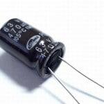 Condensateur chimique 470uF, 63V