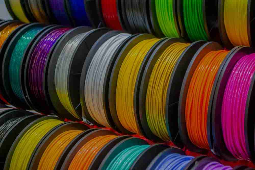 Comment choisir son filament 3d : Guide complet 10 Multi color filaments hero