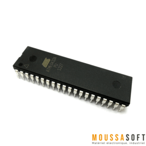ATMega32 Microcontrôleur monté sur une carte de développement, Maroc.
