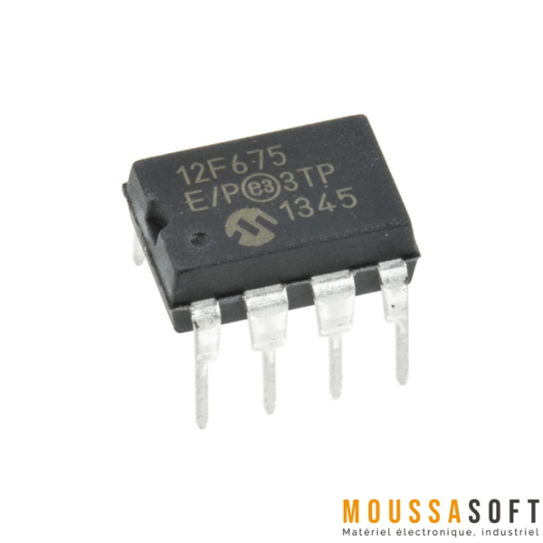 PIC12F675 Microcontrôleur en gros plan avec pins visibles Maroc.